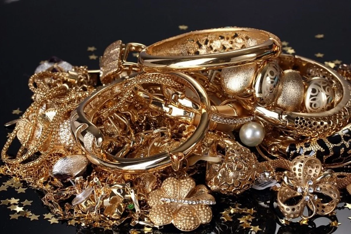 İsrail vətəndaşları Yaponiyada 4 ton qızılın qanunsuz idxalına görə həbs edilib