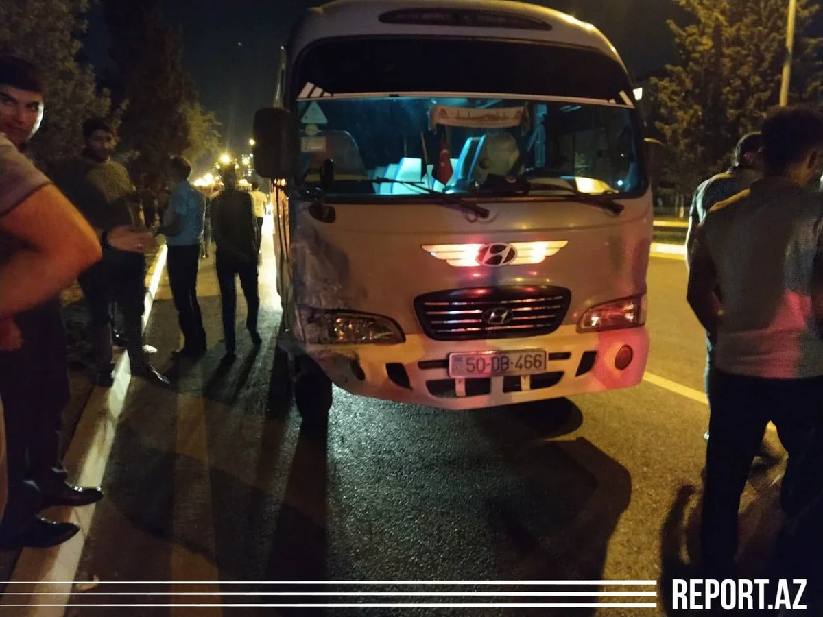 Sumqayıtda mikroavtobus sürücüsü qəza törədərək qaçdı