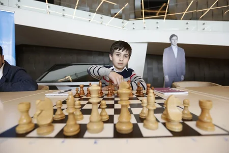 ShamkirChess 2019da iştirak edən şahmatçılar uşaqlar üçün seans keçiriblər