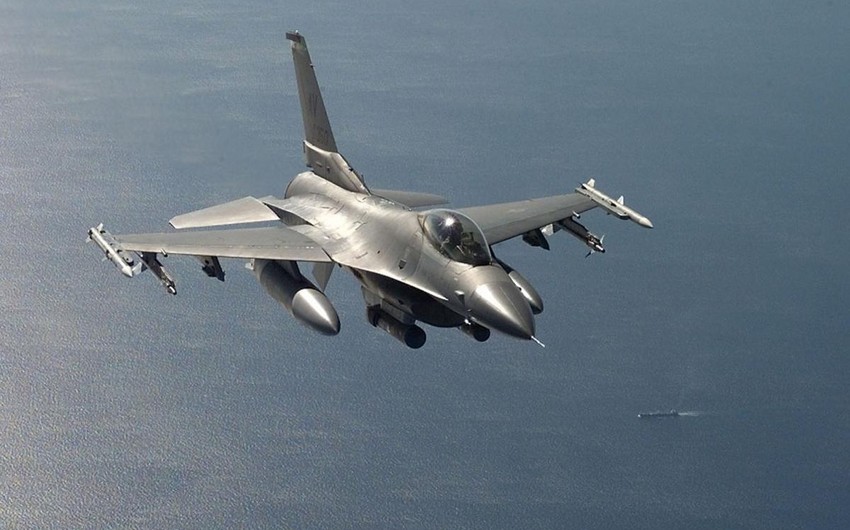  Süni intellektə malik F-16 ABŞ-də uğurlu təlim döyüşü keçirib