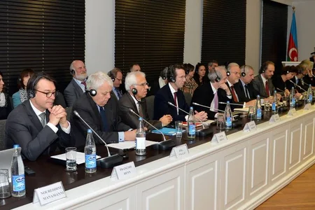 Mikayıl Cabbarov Fransa ali təhsil müəssisələrinin rəhbərləri ilə görüşüb