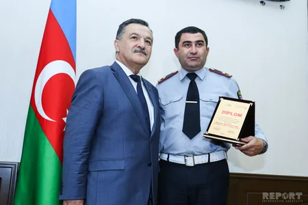 Xidmətdə fərqlənən yol polisləri mükafatlandırılıb - SİYAHI