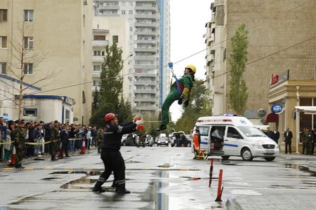 ​FHN Bakı Ali Neft Məktəbində təlim kursu keçirib - FOTO/VİDEO