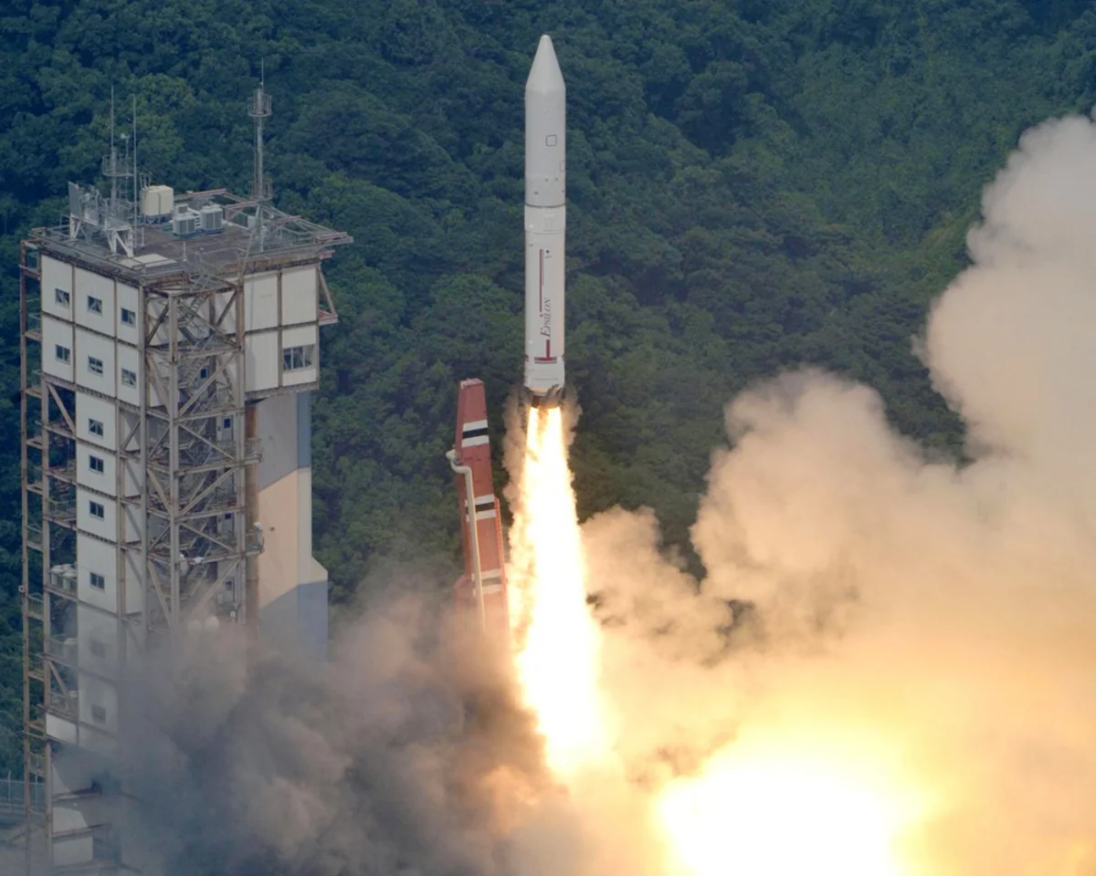 Yaponiyanın daşıyıcı raketi mühərrik sınaqları zamanı partlayıb