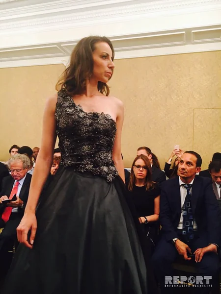 Parisdə azərbaycanlı modelyerin kolleksiyası nümayiş olunub - FOTO