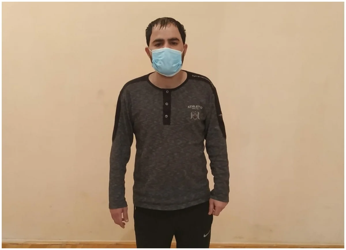 Axtarışda olan şəxsdə psixotrop maddə və döyüş sursatı aşkarlandı