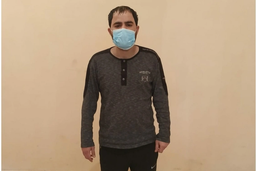 Axtarışda olan şəxsdə psixotrop maddə və döyüş sursatı aşkarlandı
