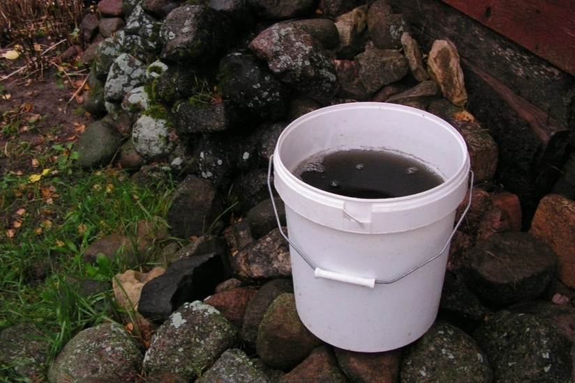 Black rain observed in Tallinn due to hurricane Ophelia