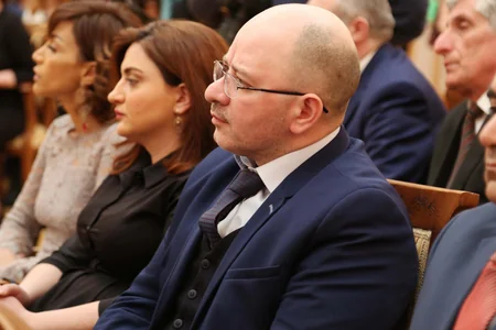 Fəxri adlar alan mədəniyyət və incəsənət xadimlərinə mükafatları təqdim edilib