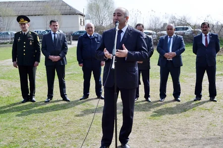 Kürdəmir və Tərtər rayonlarının daha 3 kəndinə təbii qaz verilib