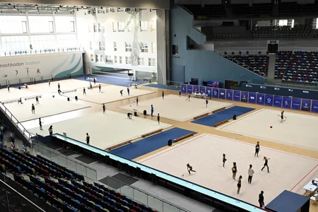 Bolqarıstan Prezidenti və xanımı Milli Gimnastika Arenası ilə tanış olublar
