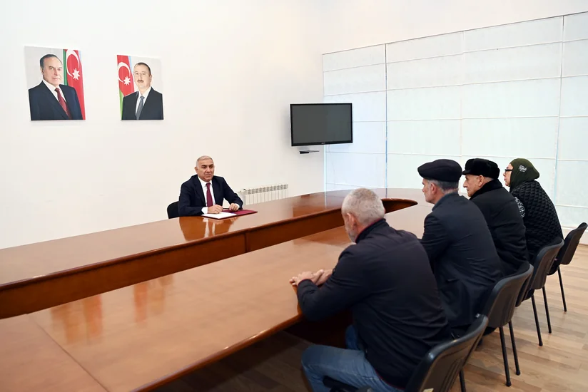 Vüqar Əhmədov Şabranda vətəndaşları qəbul edib