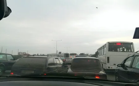 ​Bakı-Sumqayıt şosesində böyük sıxlıq müşahidə edilir