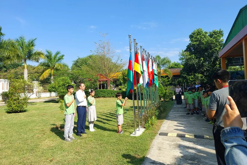 Myanma paytaxtında Azərbaycan bayrağı ucaldılıb