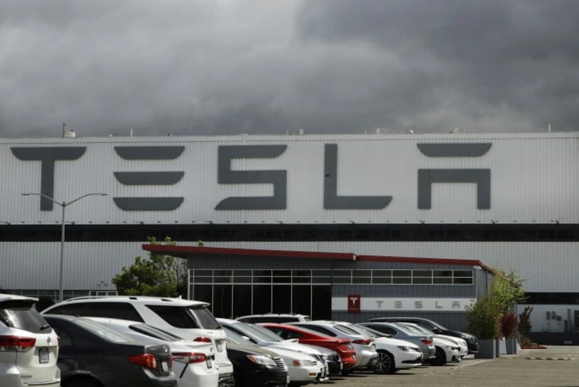 Начато расследование продажи акций Tesla Илоном Маском и его братом