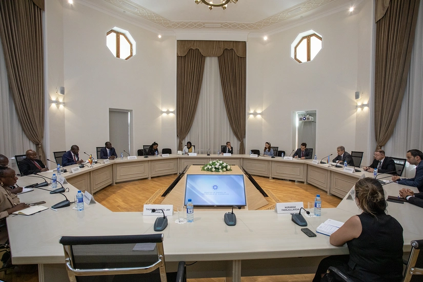 Азербайджан и Уганда обсудили возможности сотрудничества в нефтегазовом секторе