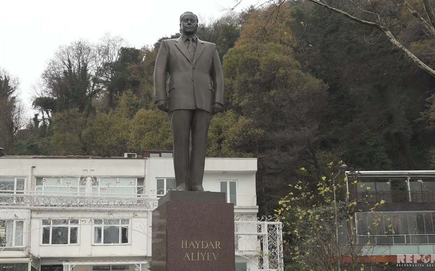 İstanbul və İzmirdə ümummilli lider Heydər Əliyevin anım mərasimi keçirilib