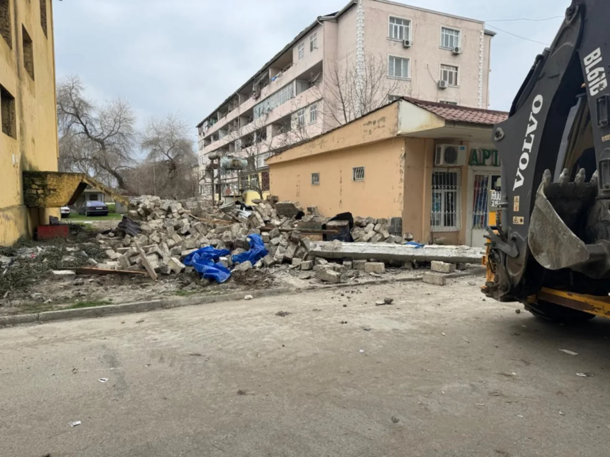 Neftçalada qanunsuz tikili sökülüb