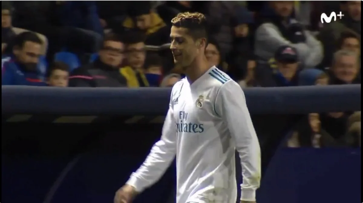 Ronaldu matçda dəyişiklikdən sonra onu çəkən operatora narazılıq edib
