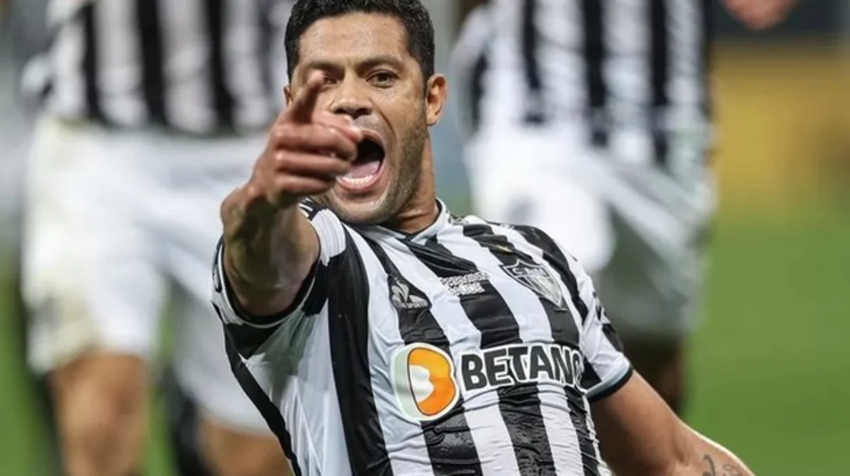 Braziliya klubu 36 yaşlı tanınmış futbolçu ilə müqaviləni uzadıb