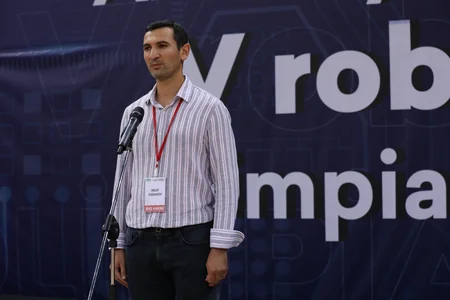 В Баку проходит V Олимпиада роботов