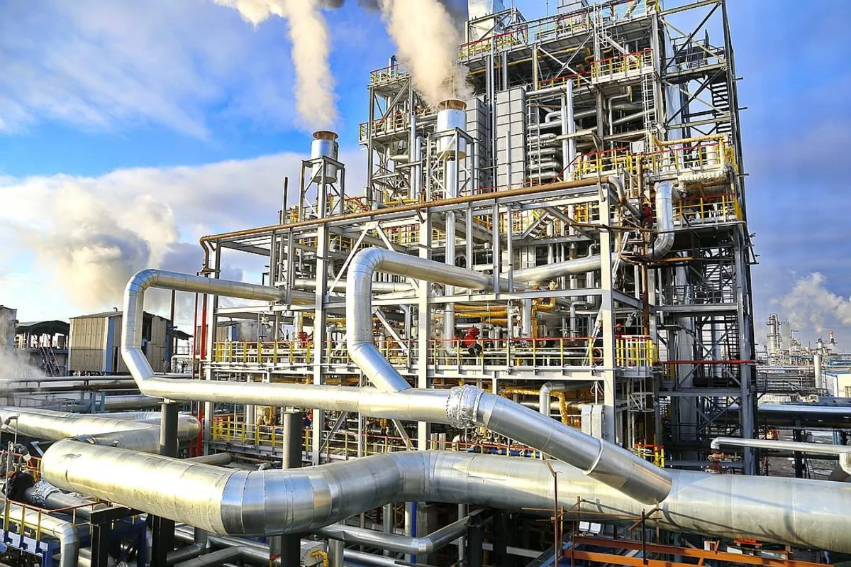 Азербайджан экспортировал полиэтилен на 53 млн долларов