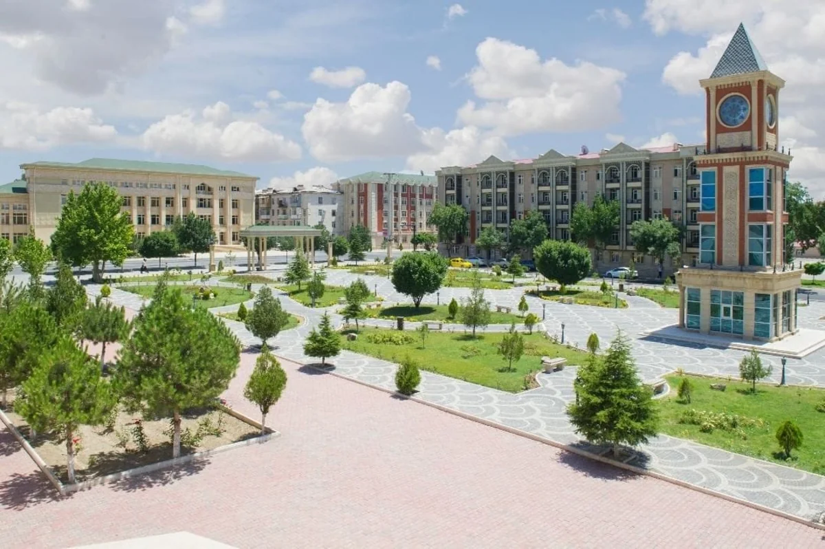 Naxçıvan əhalisinin sayı 464 min nəfəri ötüb