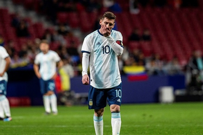 Аргентина с вернувшимся Месси проиграла товарищеский матч