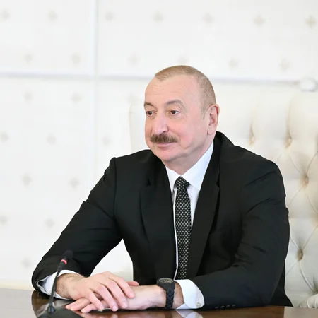 Президент Ильхам Алиев принял членов сборной Азербайджана по мини-футболу