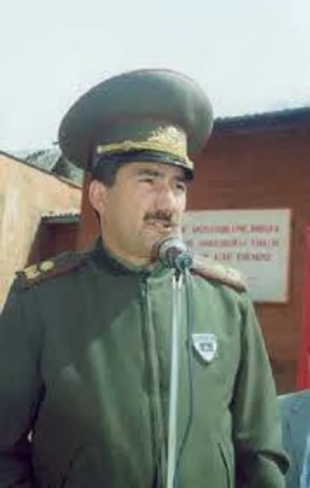 Lənkəranda generalın abidəsinin ətrafındakı bazar yığışdırılıb