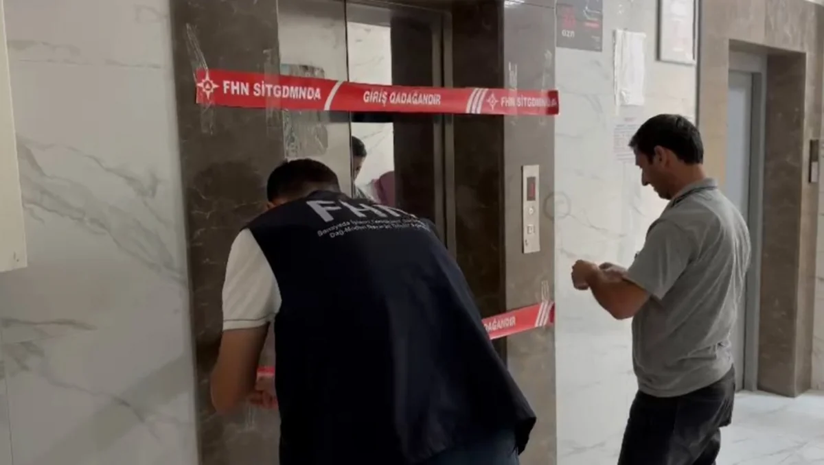 FHN Bakıda qəzalı vəziyyətə düşən çoxmərtəbəli binanın liftinin istismarını dayandırılıb