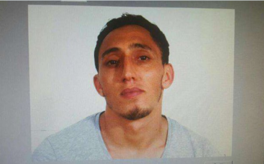 Polis Barselonada terror aktı törədən şəxslərdən birini saxlayıb, digər şəxs isə öldürülüb
