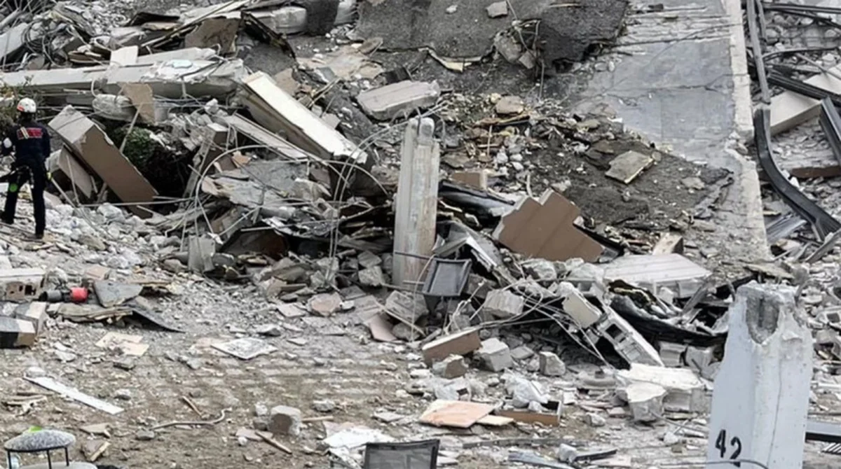 Часть гостиницы обрушилась на востоке Китая