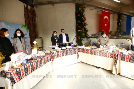 Azərbaycan Tbilisidə xeyriyyə yarmarkasında iştirak edir