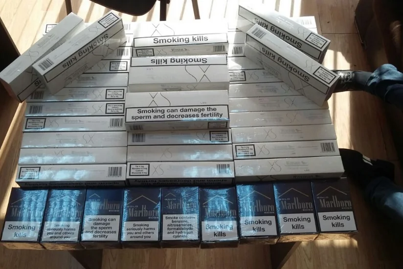 Gürcüstandan Rusiyaya üzüm adı altında siqaret qutuları daşıyan Azərbaycan vətəndaşı saxlanılıb