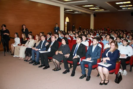 “Məktəbli Könüllü” Proqramı təqdim edilib