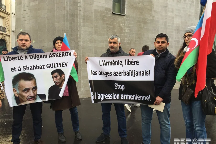 Азербайджанцы провели акцию перед посольством Армении во Франции с требованием освободить заложников