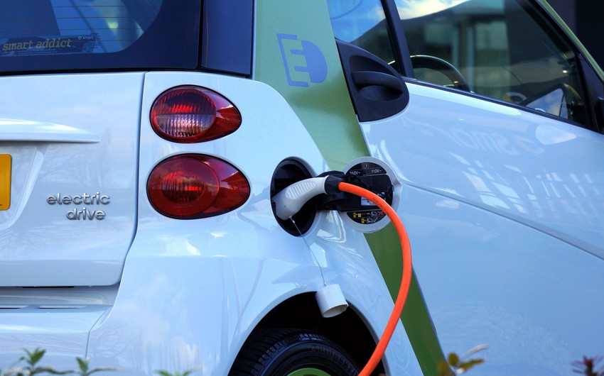 Azərbaycan elektromobil idxalını dayandırıb