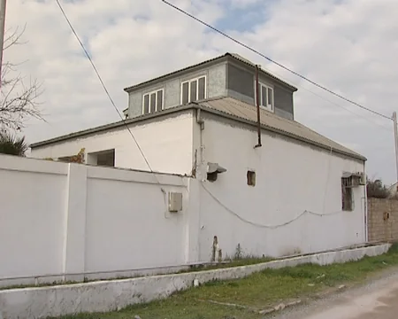 İçərisində 100 min manat olan seyfi oğurlayan şəxslər saxlanılıblar