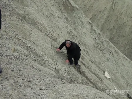 Kürsəngi dağında gümüş pul və qədim əşyalar tapılıb - FOTOREPORTAJ