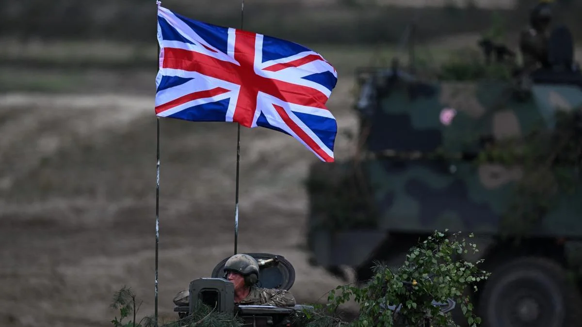 UK ready to deploy troops to Ukraine immediately after ceasefire
