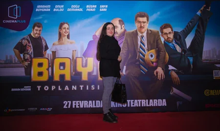 В CinemaPlus состоялся предпремьерный показ турецкой комедии Bayi toplantısı - ВИДЕО