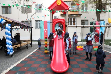 Nəsimidə “Abad həyət” sakinlərin istifadəsinə verilib