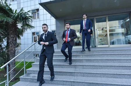 “Yüksəliş” müsabiqəsinin səyyar qeydiyyat avtobusları bölgələrə yola düşüb