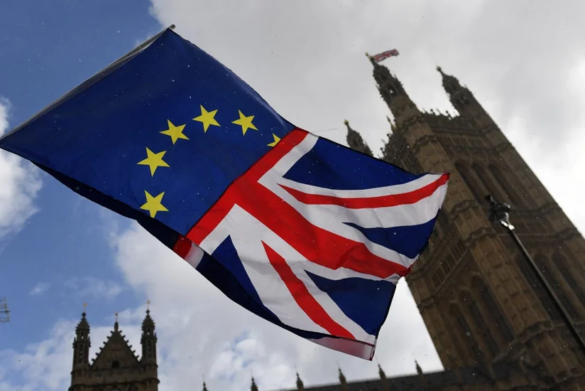 Britaniya hökumətində Brexitlə bağlı fikir ayrılıqları yaranıb