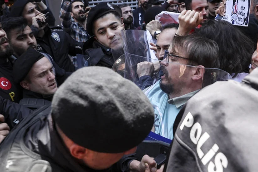 В Стамбуле задержали почти 300 человек за попытку провести первомайские акции в неразрешенных местах
