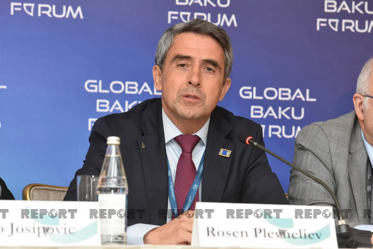 Экс-президент Болгарии: Планы Азербайджана по развитию страны восхищают