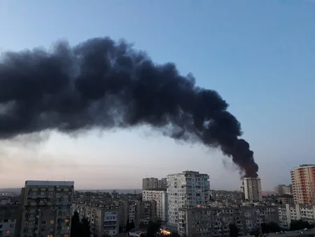 В Баку полностью потушен пожар на фабрике по производству красок