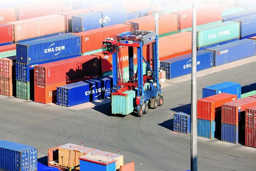 Bakıda beynəlxalq yükdaşıma xidmətinin direktor müavini dələduzluq edib