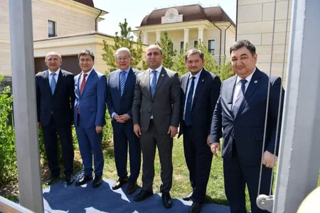Özbəkistan Beynəlxalq Türk Akademiyasının müşahidəçi üzvü olub